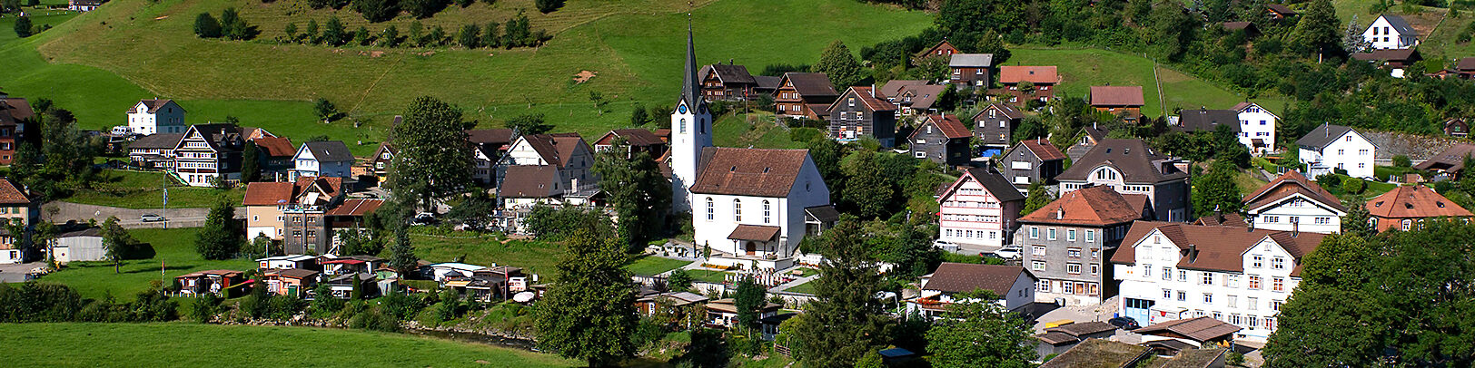Bildausschnitt Brunnadern mit Kirche